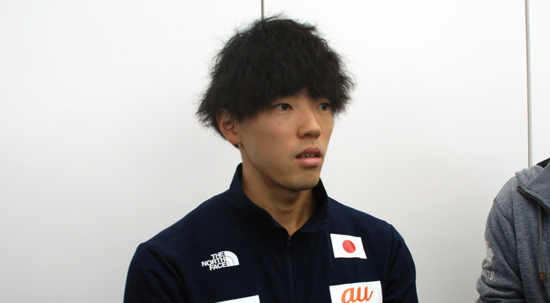 五輪予選に向け、スポーツクライミング日本代表が出発