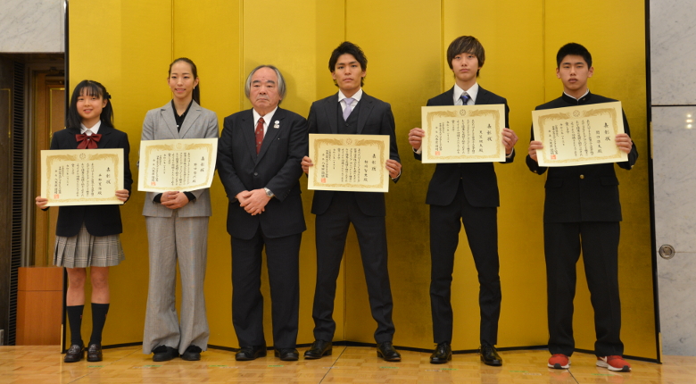 楢崎智亜、野口啓代らが2019シーズンの優秀選手賞を受賞