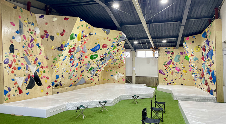 群馬県沼田市でボルダリングジム「And Energy Bouldering」がオープン