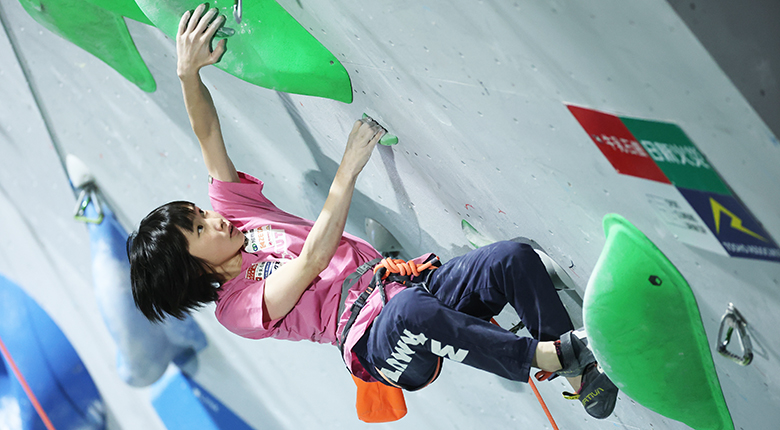 森秋彩が唯一の両ルート完登で女子予選を圧倒【リードジャパンカップ2026】